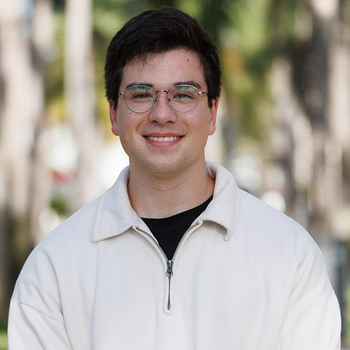 Headshot of Thomas Rife