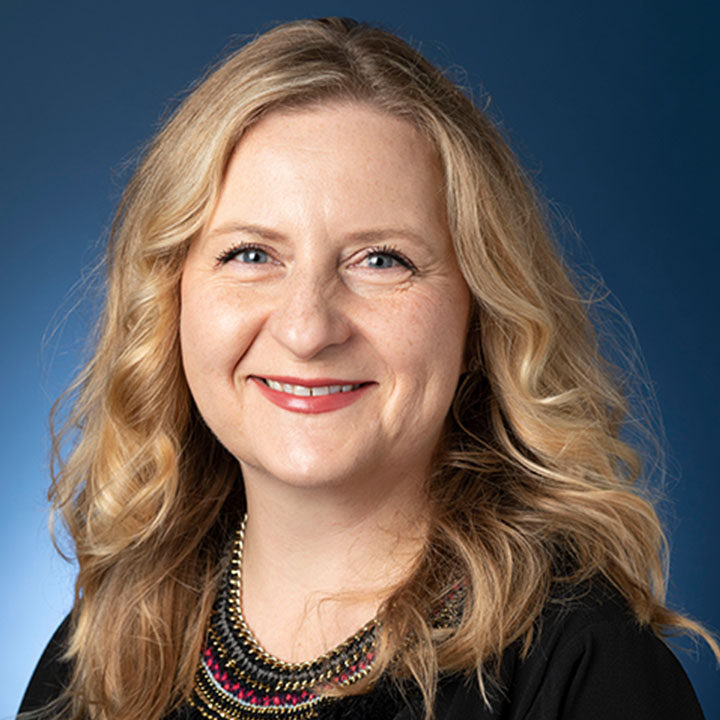 Headshot of Csilla Samay
