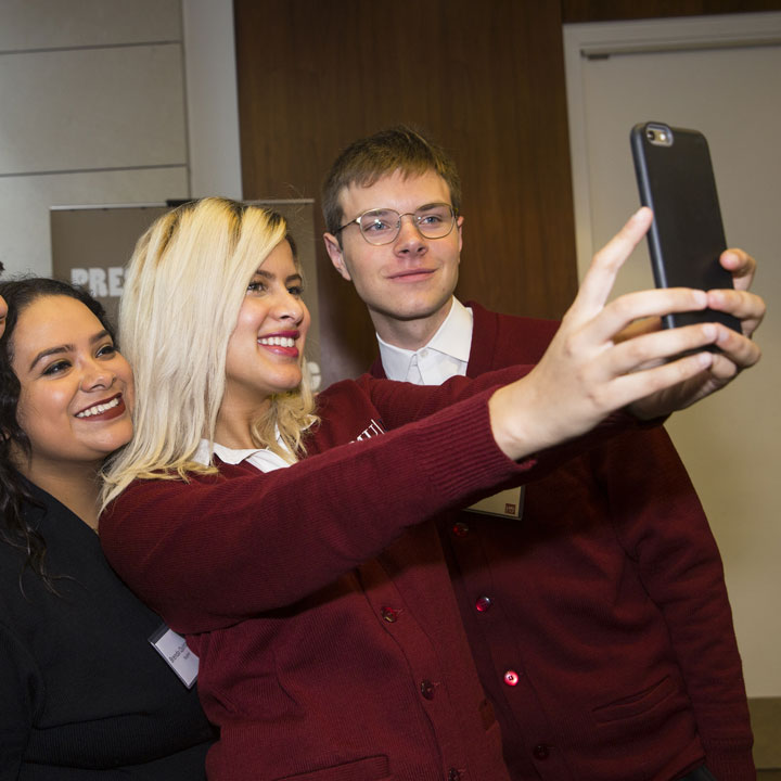 eis students doing a selfie photo