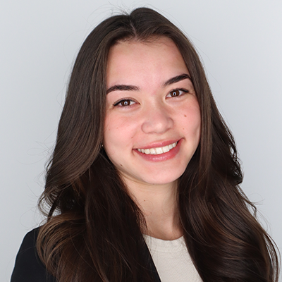 Grace Larson Headshot