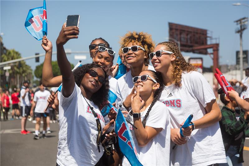 Group of students posing for a selfie